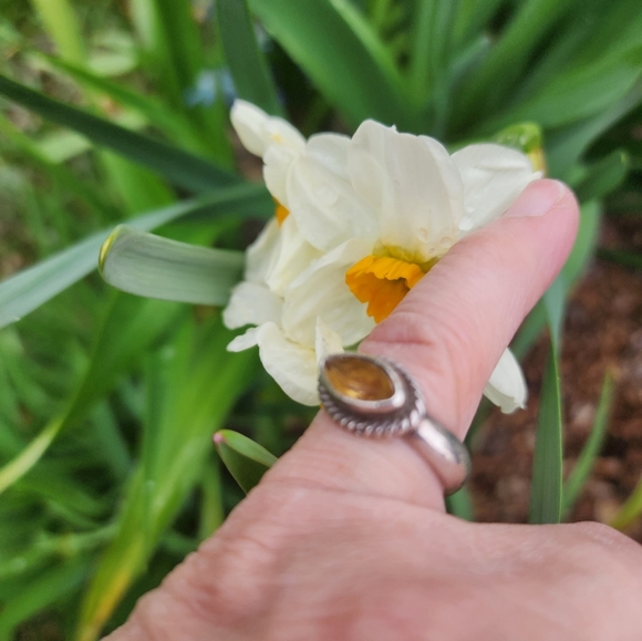Vintage sterling yellow tanzanite ring 6 - Picture 3 of 10